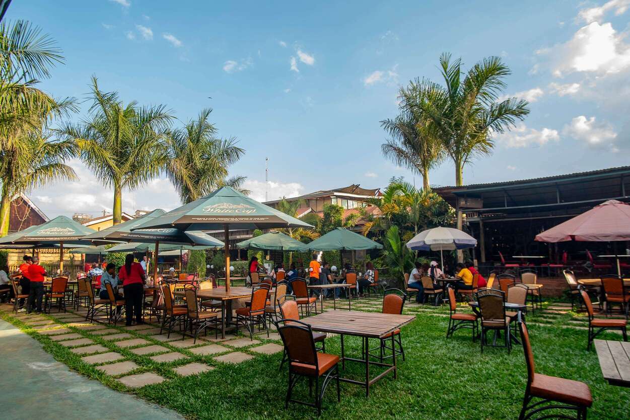 The Garden Courtyard - Nature's Dining Room