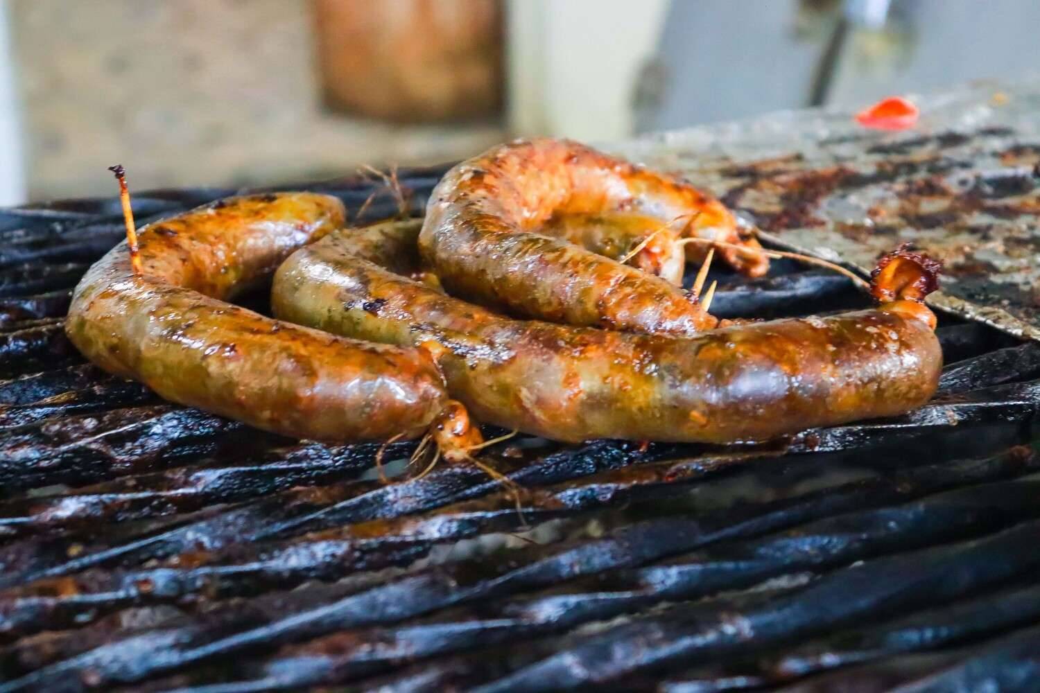 African family dining outdoors in Kiambu boutique hotel